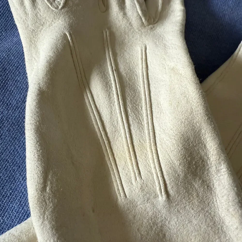 50s Vintage White Washable Doeskin Mid-forearm 4 Button Gloves 7 1/2